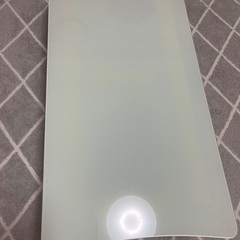 【すぐ引取りに来て下さる方！】ガラステーブルの画像