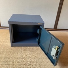 ガンロッカーと装弾ロッカーのセットの画像