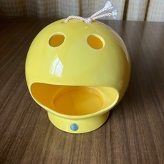 ニコニコマーク陶器製の画像