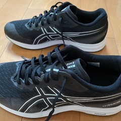 アシックス　ランニングシューズの画像