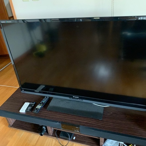 中古52インチシャープテレビ