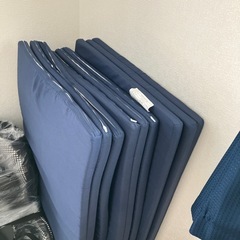 本日無料　三つ折りマット３枚の画像