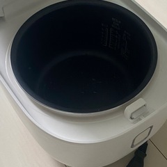 [山善] 炊飯器 マイコン式 5.5合 3層特厚釜 「メニューに合わせた白米炊き分け機能付き」 クリーンモード搭載 玄米 雑穀米 対応 ホワイトの画像