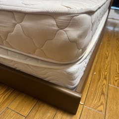 今日中引き取り3000お渡しセミダブルベットセット、電子レンジ、ハンガーラック引き取りの画像