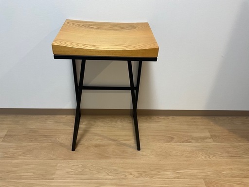 一枚板スツールブラック脚