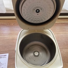 タイガー　炊飯器の画像