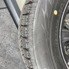 ホイール付スタッドレスタイヤの画像