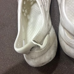 通気性がいい靴、差し上げます。の画像
