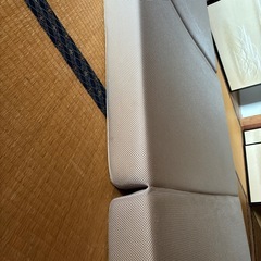 グレー　シングル三つ折りマットレスの画像