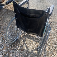 車イスの画像