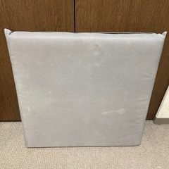 硬めの座布団ふたつの画像