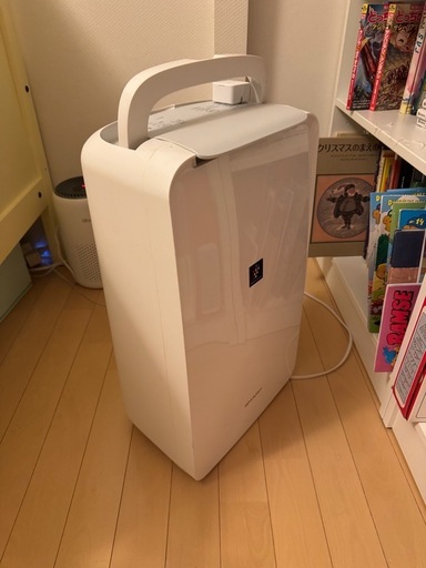 2021年製 CV-N71-Wシャープ除湿機