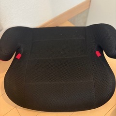 ジュニアシート2個セットの画像