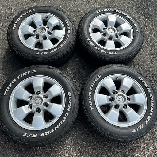 ハイエースに装着　ハイラックスサーフアルミ　TOYO OPENCOUNTRY R/T ホワイトレター　215/65R16C 109/1