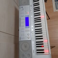 (中古)CASIO 光ナビゲーションキーボード(61鍵盤)電子ピアノ LK-207の画像