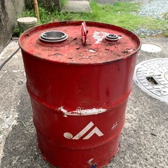 ガソリン携行缶の画像