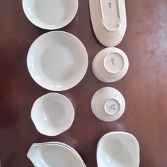 食器の画像
