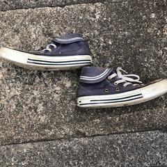 女の子用スニーカー(converse)の画像