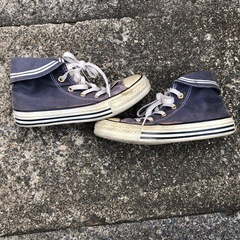 女の子用スニーカー(converse)の画像