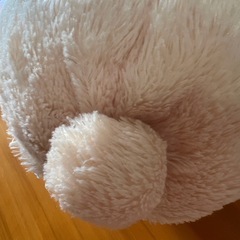 丸っこいうさぎぬいぐるみの画像