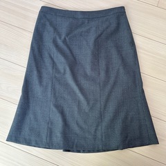 黒 グレー Aライン ビジネススカート 2点セットの画像