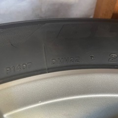 ブリザック225/60R17タイヤと5スポークホイールのセット。の画像