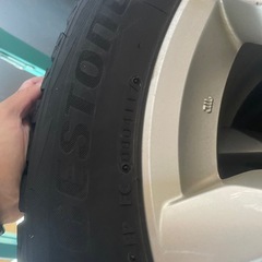 ブリザック225/60R17タイヤと5スポークホイールのセット。の画像