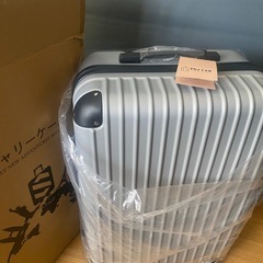 キャリーケースの画像