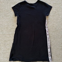美品　半袖　ワンピース　150の画像