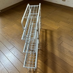 収納下ラックの画像