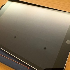 【美品】Apple iPad 第9世代 64GB Logitechキーボード付きの画像