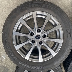 超格安　ワンシーズン使用　205-60R16  KENDA スタッドレスタイヤ　16×6J インセット38 プリウスアルファ等の画像