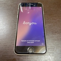 9月中お取引可能な方！ iPhone SE （第2世代）ホワイトの画像
