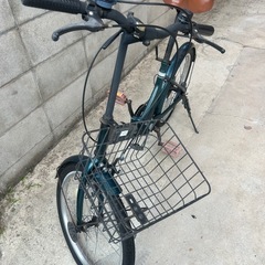 折りたたみ自転車の画像