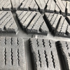 スタッドレスタイヤの画像