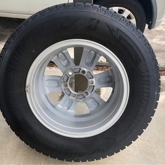 スタッドレスタイヤの画像