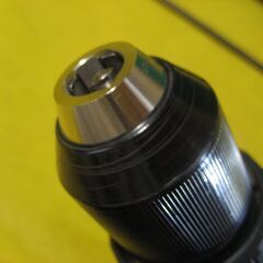 マキタ　充電式振動ドライバードリル18V　使用感ありの画像