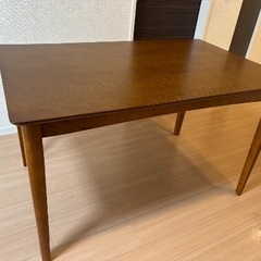 【無料】ダイニングテーブルセットの画像