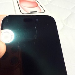 美品　iPhone15 ピンク　256GBGBの画像