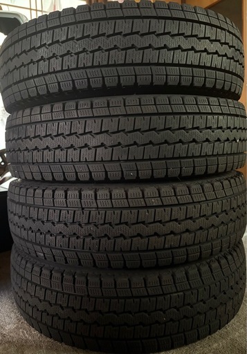 165/80R14LT ダンロップスタッドレスタイヤ4本 2022年製造