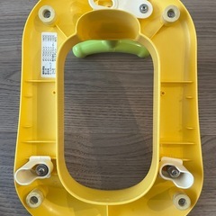 コンビ製の補助便座の画像