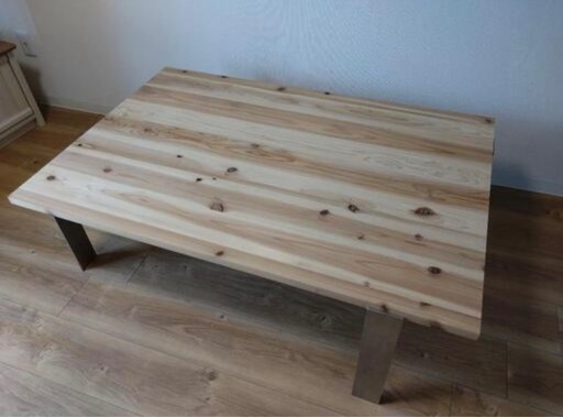 無垢板天板と金属フレーム　ローテーブル