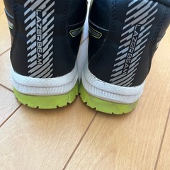 アシックス　冬靴　22cmの画像