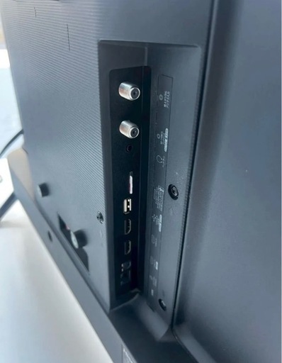【美品】液晶テレビ 32インチ リモコン付き 薄型テレビ 家電 TV