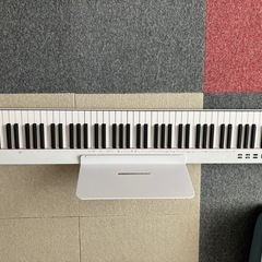 電子ピアノの画像