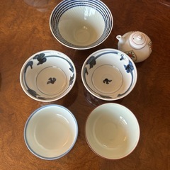 有田醤油差し、お茶碗。の画像