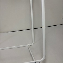 ハンガーラックの画像