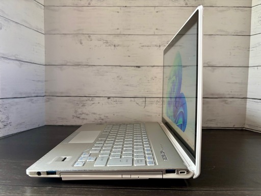 ⭐️美品　爆速起動?【Windows11✨】富士通LIFEBOOK SH90/S /13.3インチ/Core i5/SSD256GB/