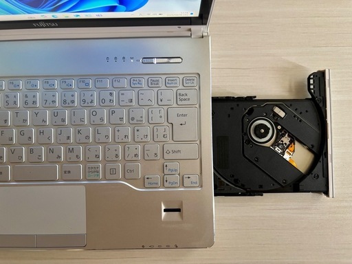 ⭐️美品　爆速起動?【Windows11✨】富士通LIFEBOOK SH90/S /13.3インチ/Core i5/SSD256GB/