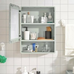【 IKEA - イケア -】IVOSJON -イヴォーショーン- ミラーキャビネット 扉1枚付き グリーン 44x15x59 cm (205.731.73) の画像